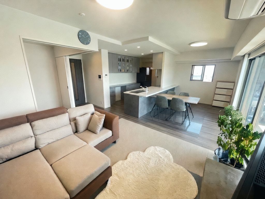 3LDK Apartment for Sale in Oita City, Oita Prefecture - Thumbnail 4