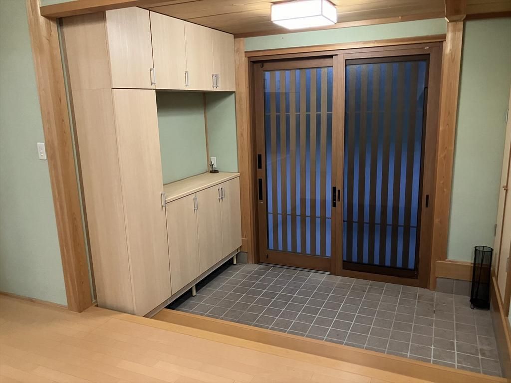 5LDK House for Sale on Large 600m² Lot in Nichinan, Tottori - Thumbnail 3
