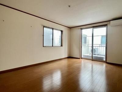 4LDK House for Sale in Yawata City, Kyoto — Image 3, Yawata, Kyoto