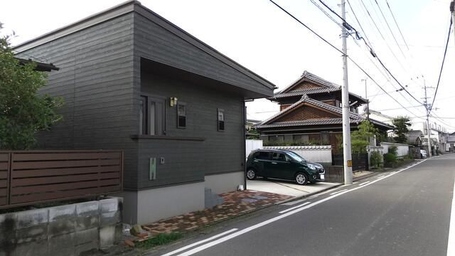 Modern 1SLDK House in Takamatsu with Garden and Solar Power - Thumbnail 2