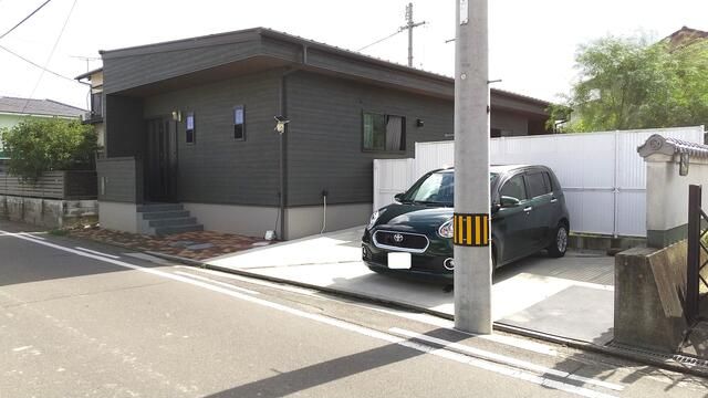 Modern 1SLDK House in Takamatsu with Garden and Solar Power - Thumbnail 4