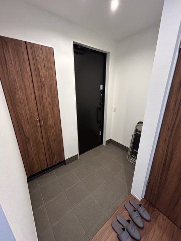 Modern 2LDK Detached House for Sale in Otsu Town, Kumamoto - Thumbnail 2