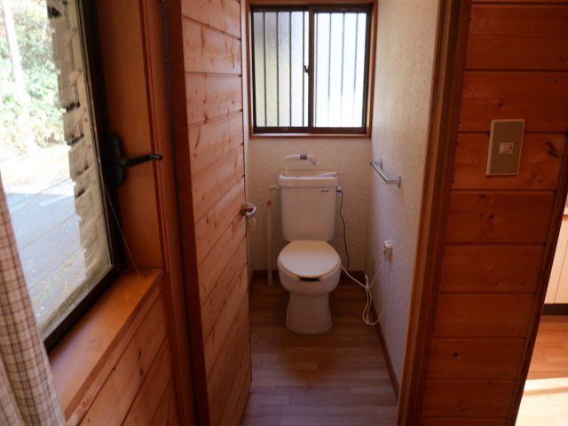 Mountain retreat in Gifu with ski resort access - Thumbnail 3
