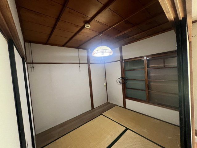 3LDK Bungalow for Sale in Kainan City, Wakayama - Thumbnail 3