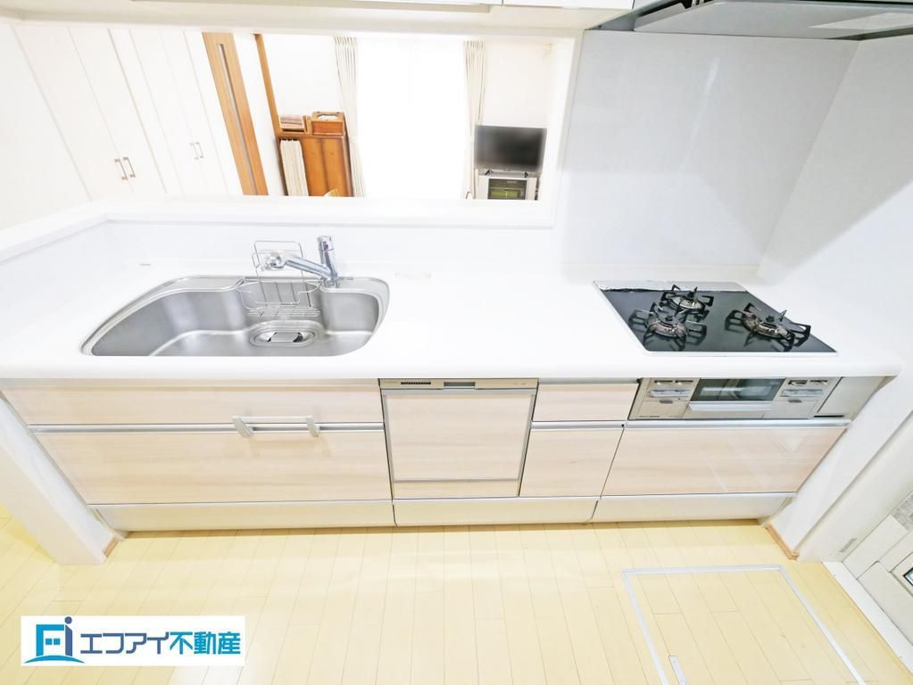 5LDK Family Home in Anjo City with Modern Amenities Near Station - Thumbnail 3