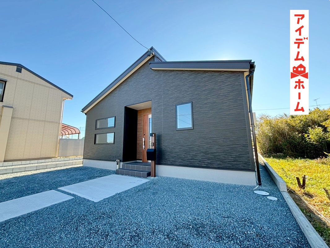 New 4LDK Single-Story House for Sale in Kosai, Shizuoka - Image 1