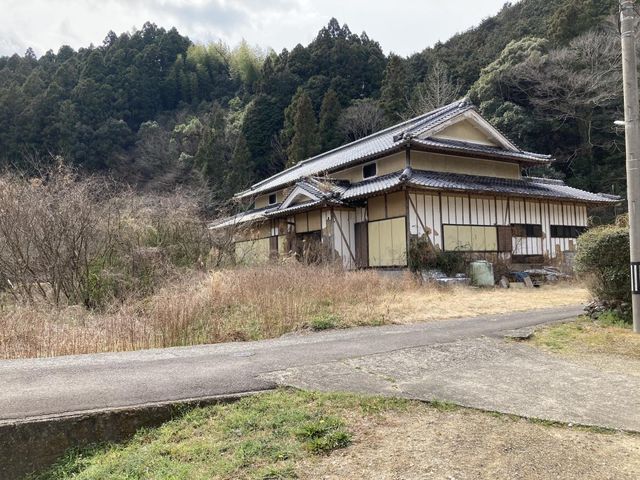 Land with Old House for Sale in Anan, Tokushima - Countryside Living - Thumbnail 2