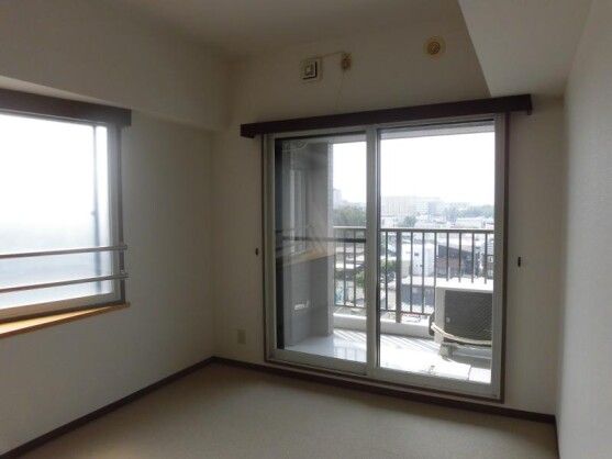 3LDK Apartment for Sale in Obihiro, Hokkaido with Mountain Views - Thumbnail 3