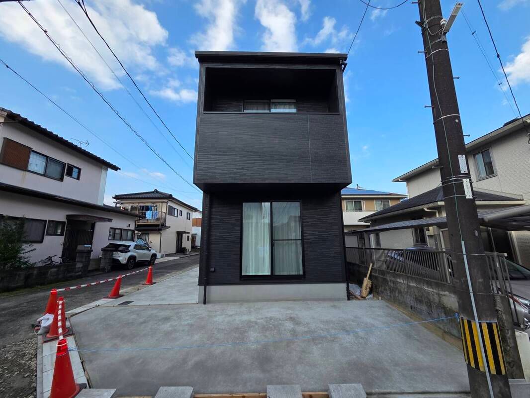 New 3LDK House in Miyazaki - Century 21 Otsuka Model - Thumbnail 2