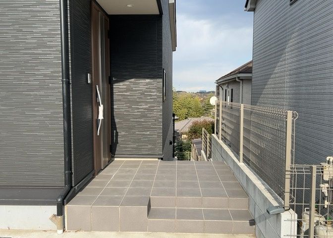 3LDK Detached House for Sale in Machida, Tokyo - Thumbnail 2