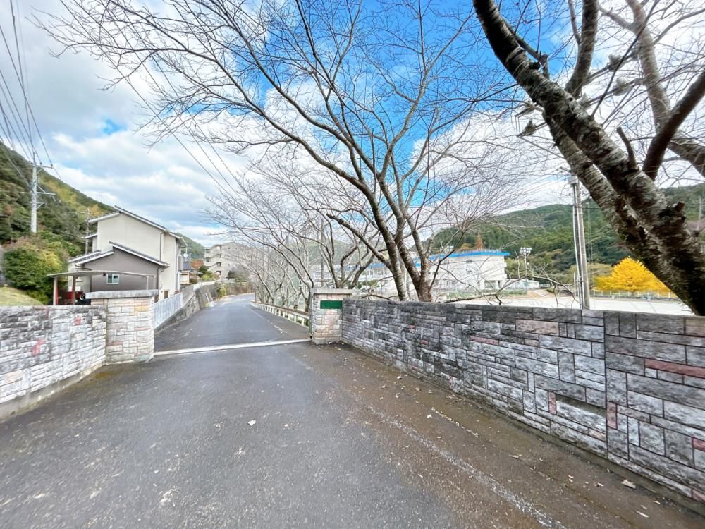 5DK Single-Story House for Sale in Sasebo, Nagasaki - Thumbnail 4