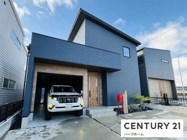 Spacious 3SLDK House in Moriyama with Inner Garage - Thumbnail 4