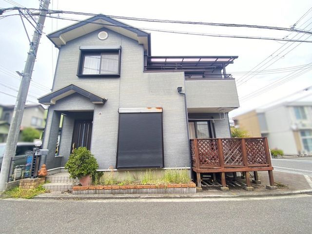 4LDK Corner Lot House for Sale in Kishiwada, Osaka - Thumbnail 2