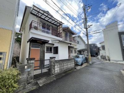 2LDK House for Sale Near Yamamoto Station, Takarazuka — Image 1, Takarazuka, Hyogo