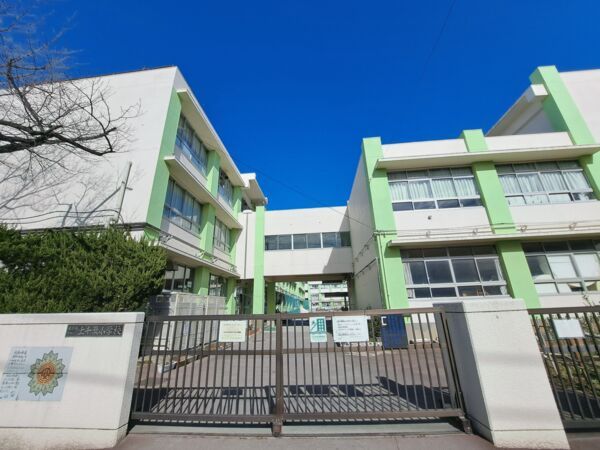 Land for Sale in Katsushika, Tokyo - No Building Conditions - Thumbnail 3