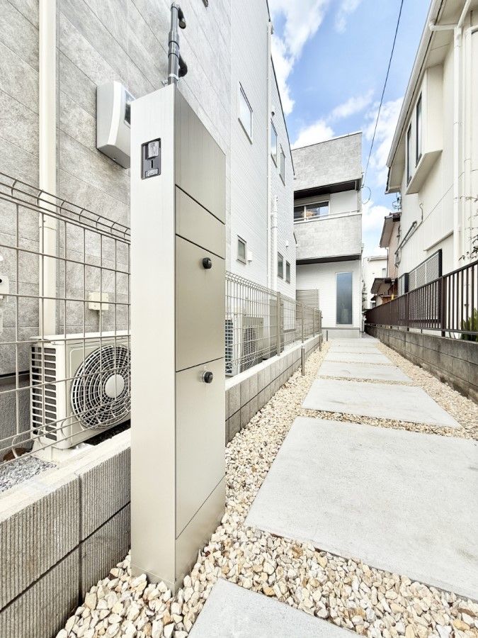 New Build 2LDK+S House in Kunitachi, Tokyo - Thumbnail 2