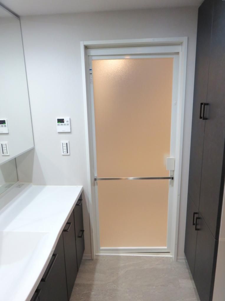 Polestar Fukiage 201: Modern 2SLDK Condo in Wakayama City - Thumbnail 3
