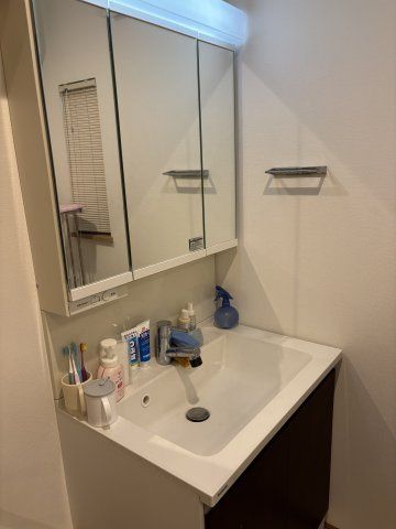 2SLDK House for Sale in Koto City, Tokyo – 86.94m² - Thumbnail 4