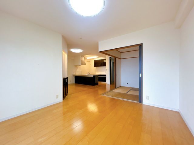 3LDK Apartment for Sale in Nagasaki City - 73.11 sqm - Thumbnail 3