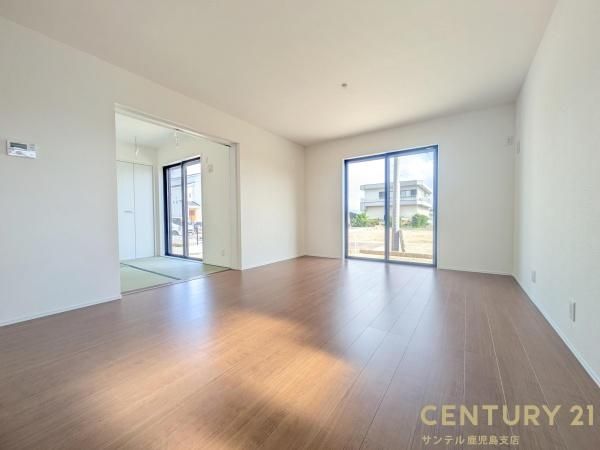 4LDK House for Sale in Kirishima, Kagoshima - 100.19 sqm - Thumbnail 3