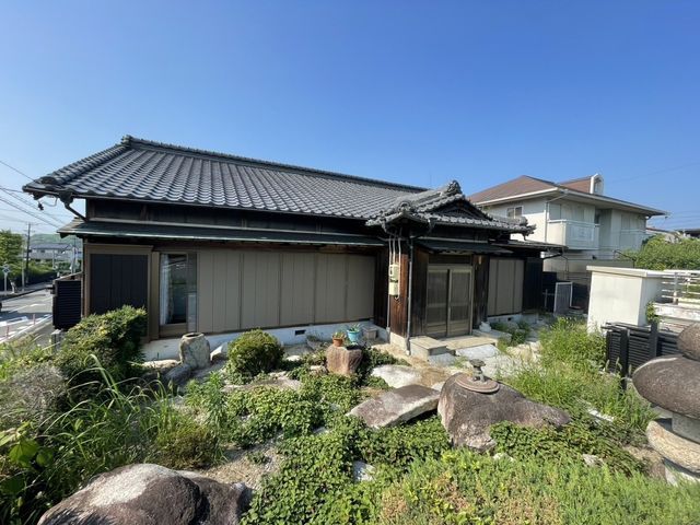 4LDK House for Sale in Yokkaichi, Mie Prefecture - Thumbnail 4