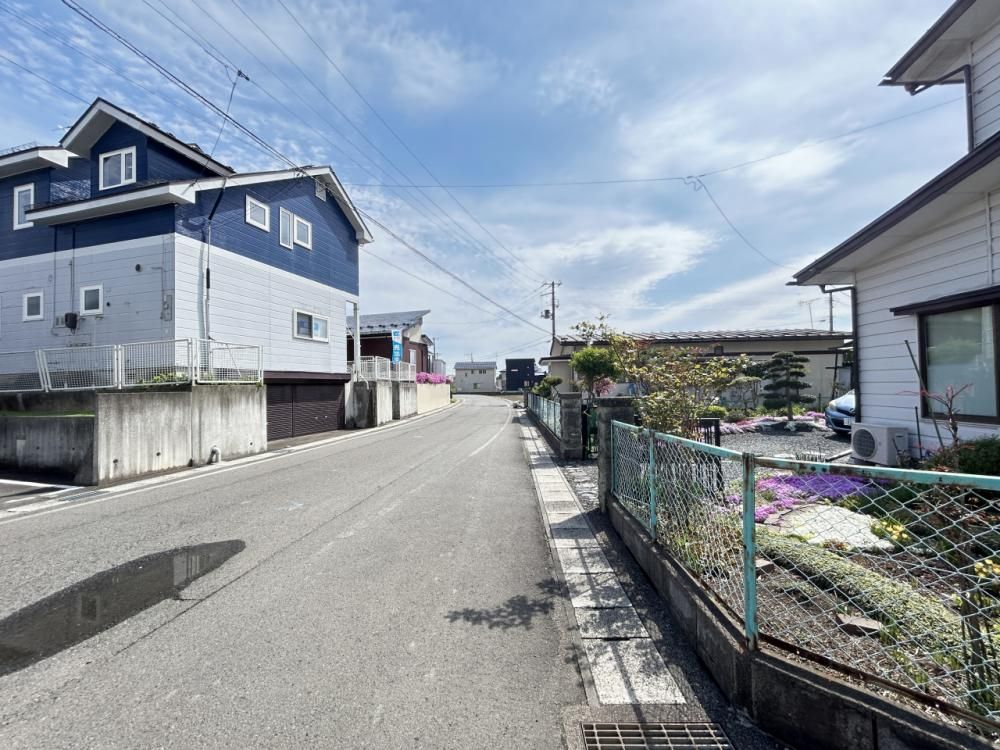 Renovated 3LDK House in Hanamaki with Parking - Thumbnail 2