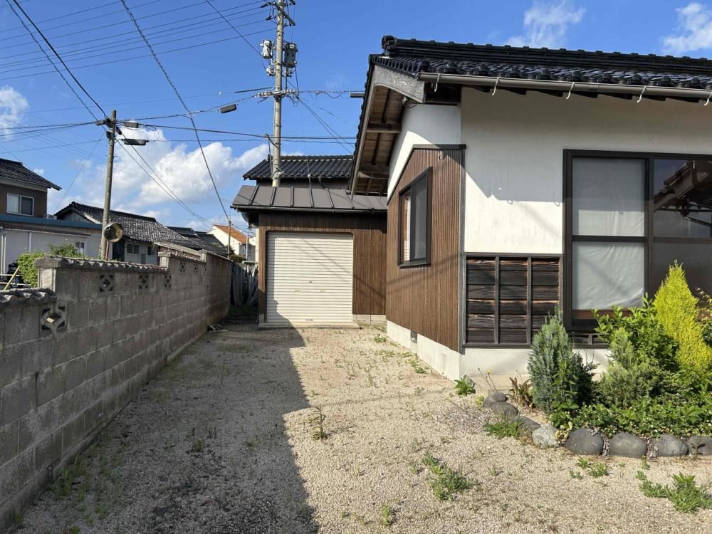 Renovated 5LDK House in Matsue with Guarantees - Image 1
