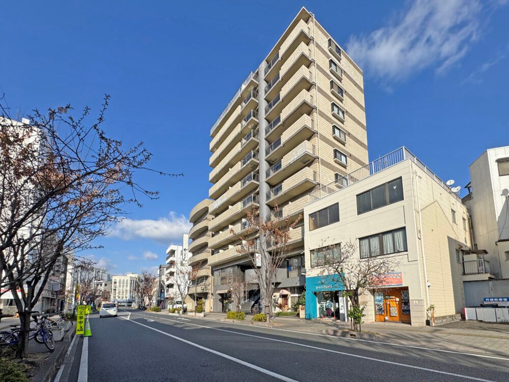 3LDK Apartment for Rent in Fukuyama, Hiroshima - 87m2 - Thumbnail 3