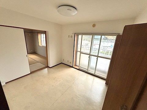 4DK Apartment in Kokurakita-ku, Kitakyushu | 298万円 - Thumbnail 3