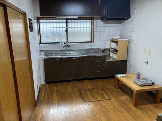 1995 Wooden 4DK House for Sale in Historic Hagi, Yamaguchi - Thumbnail 3