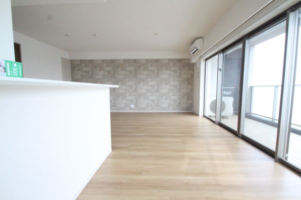 2LDK Apartment for Sale in Hitachinaka, Ibaraki – 71.57m² - Thumbnail 3