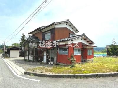 6K House on Large Corner Plot in Sekikawa Village, Niigata — Image 1, Sekikawa, Niigata