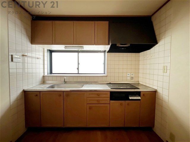 4DK Family House in Itami with Garage | 97.19㎡ Living Space - Thumbnail 4