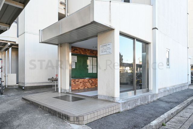 Renovated 2SLDK Apartment Near Myoden Station, Ichikawa - Thumbnail 2