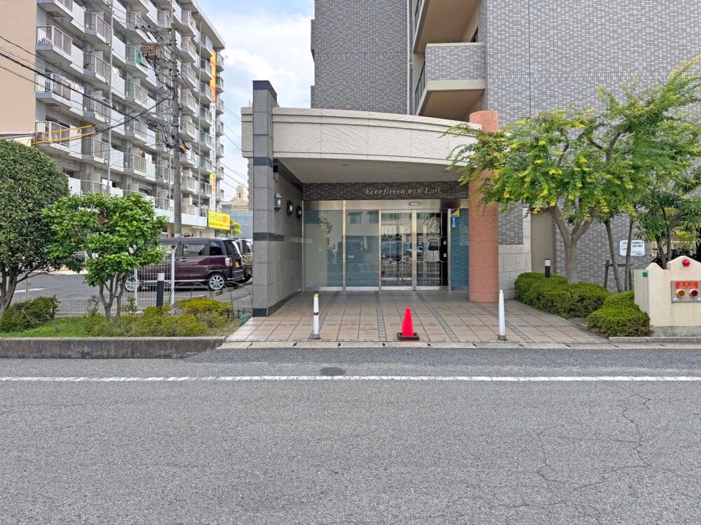 Renovated 3SLDK Apartment in Fukuyama City, Hiroshima - Thumbnail 4
