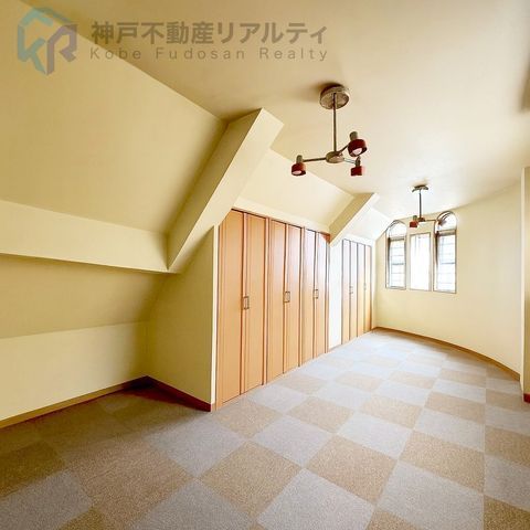 4LDK Family Home in Kobe's Maruzuka District - Thumbnail 3