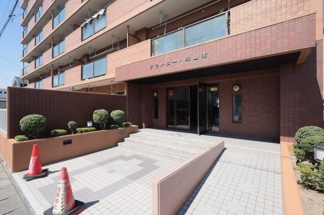 Gran Court Koriyama Minami 701: Renovated 2SLDK Apartment - Thumbnail 2