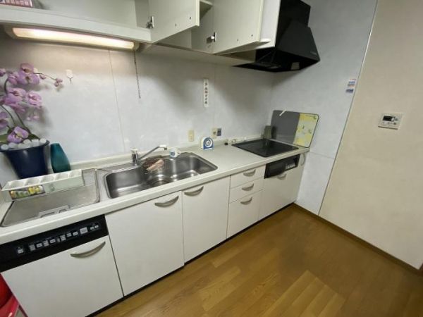 5DK Family Home in Kyoto's Kamigyo Ward - 103.93 sqm - Thumbnail 2