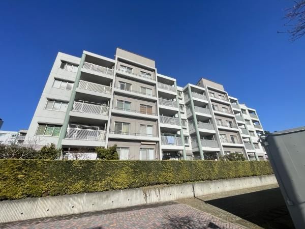 4LDK Apartment in Chiba Central Ward - 103.88 sqm - Thumbnail 3