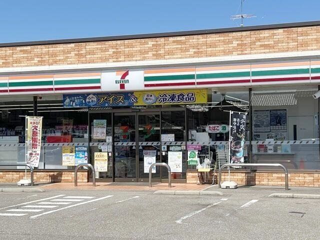 New 4LDK House in Takaoka, Toyama with South-Facing Layout - Thumbnail 3