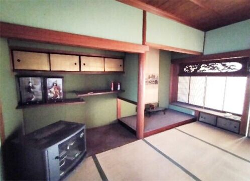 Traditional 10DK House with Warehouses in Kawanishi Town, Nara - Thumbnail 2