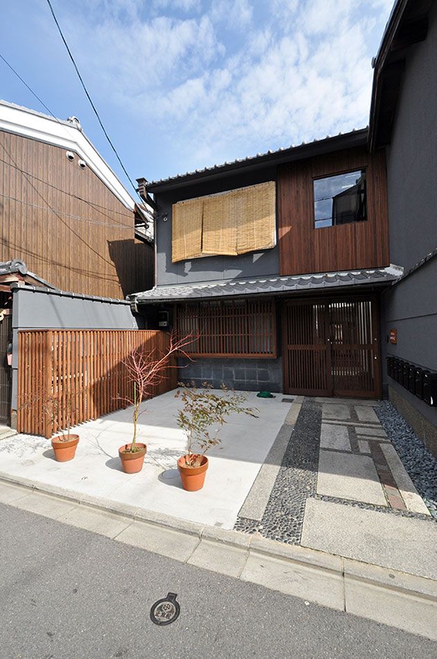 8-Room Shared House in Renovated Kyoto Townhouse, Kamigyo-ku - Image 1