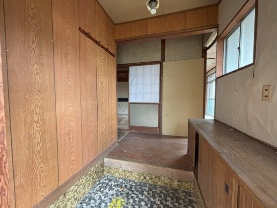 4DK House for Renovation with Sea Views in Shunan, Yamaguchi - Thumbnail 3