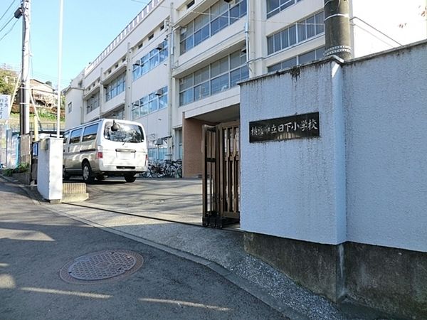 4LDK House Near Byobugaura Station in Yokohama - Thumbnail 3