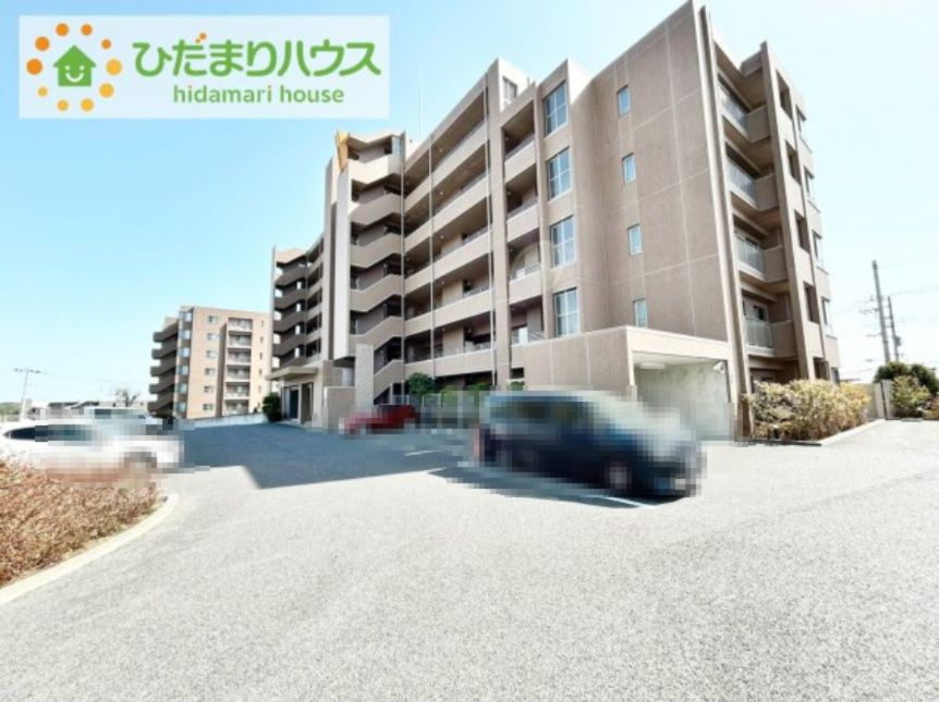 Top Floor 3-Bedroom Apartment with Sea View in Hitachi, Ibaraki - Main Image