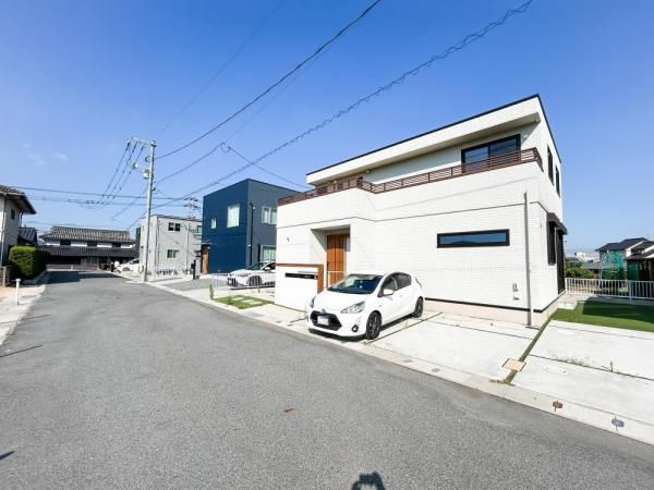 3SLDK Toyota Home in Okayama with 3 Car Parks - Image 1