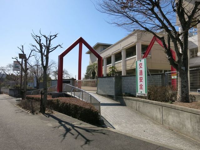3SLDK House in Toyota City with Parking for 3 - Thumbnail 2