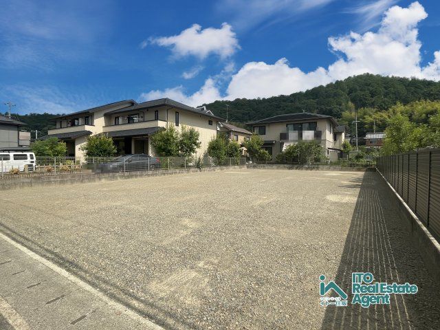 Vacant Land for Sale in Iwakura Minaminochō, Kyoto - 204.77 sqm - Thumbnail 2