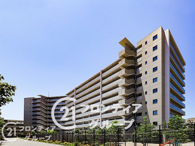 3LDK Apartment in Seiryodai, Kobe - 72.92sqm with Balcony - Thumbnail 2
