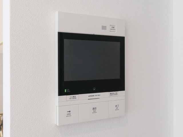 Renovated 3LDK Tower Apartment near Suidobashi Station, Tokyo - Thumbnail 2